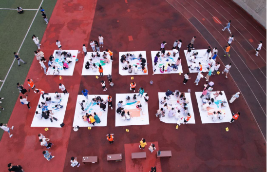 我院开展一月一主题之“仲夏织雅趣，巧手绘端午”活动