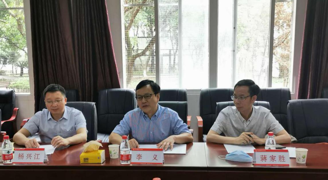 1e9aaf5efe97173a53543d18573f08a